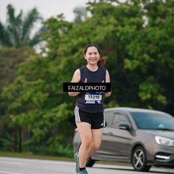 Runner Photo 7417761