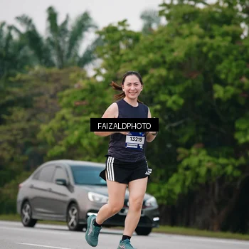 Runner Photo 7417772