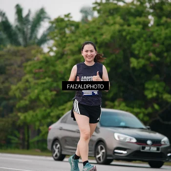 Runner Photo 7417773