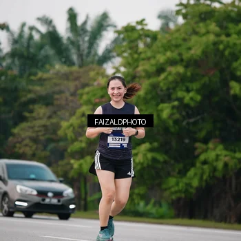 Runner Photo 7417774