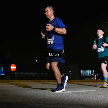 Runner Photo 7417776