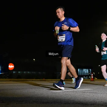 Runner Photo 7417779