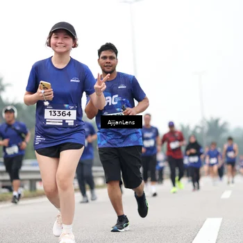 Runner Photo 7417780