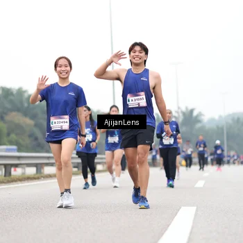 Runner Photo 7417781