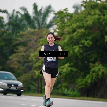 Runner Photo 7417789