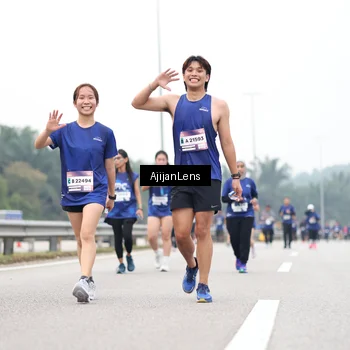Runner Photo 7417795