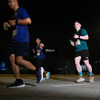 Runner Photo 7417801