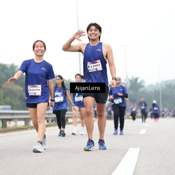 Runner Photo 7417807