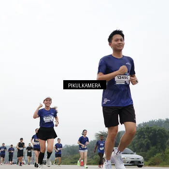 Runner Photo 7417810