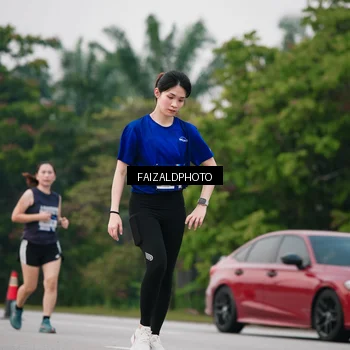 Runner Photo 7417813