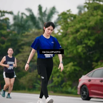 Runner Photo 7417816