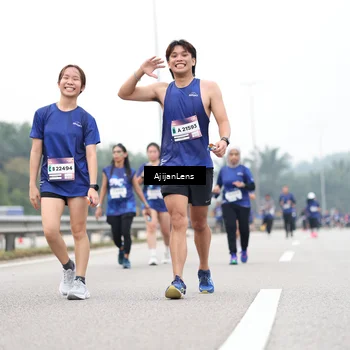 Runner Photo 7417828