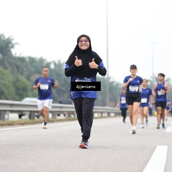 Runner Photo 7417845
