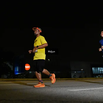 Runner Photo 7417850