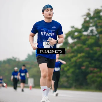 Runner Photo 7417853