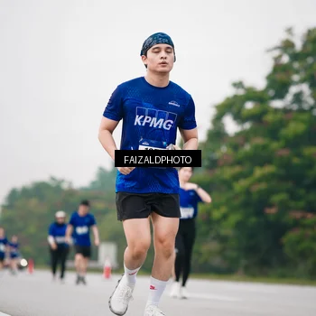 Runner Photo 7417854