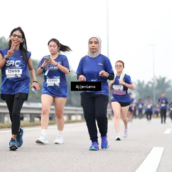 Runner Photo 7417882