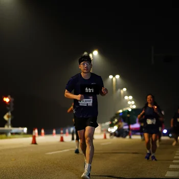 Runner Photo 7417888