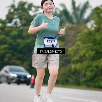 Runner Photo 7417924