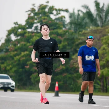 Runner Photo 7417970