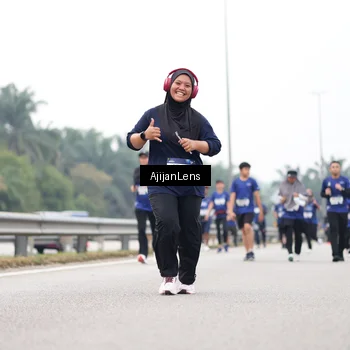 Runner Photo 7417973