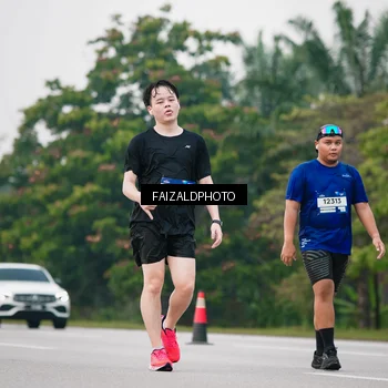 Runner Photo 7417977