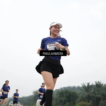 Runner Photo 7417986