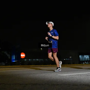 Runner Photo 7417988