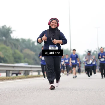 Runner Photo 7417989