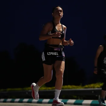 Runner Photo 7418008