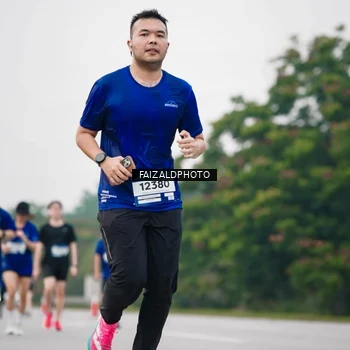 Runner Photo 7418029