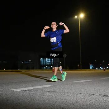Runner Photo 7418033