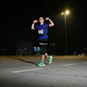 Runner Photo 7418035