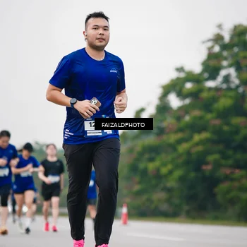 Runner Photo 7418036