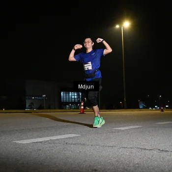 Runner Photo 7418037