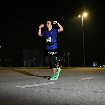 Runner Photo 7418040
