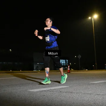 Runner Photo 7418041