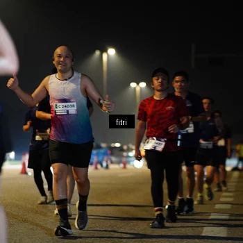 Runner Photo 7418044