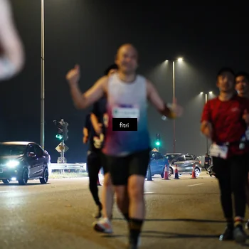 Runner Photo 7418053