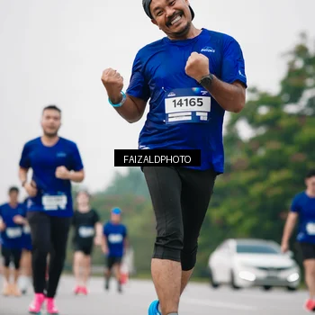 Runner Photo 7418054