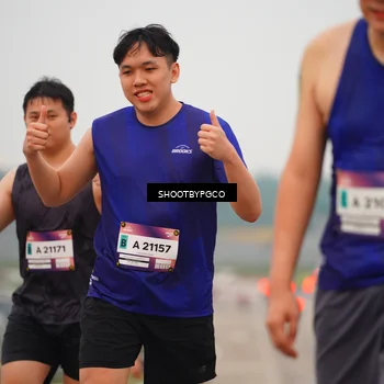 Runner Photo 7418065
