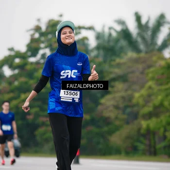 Runner Photo 7418090