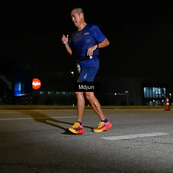 Runner Photo 7418094