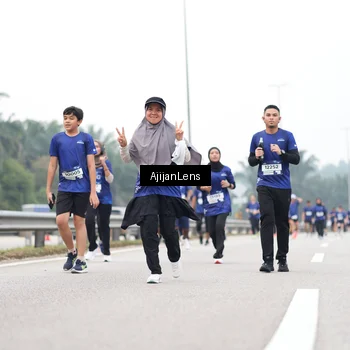 Runner Photo 7418096