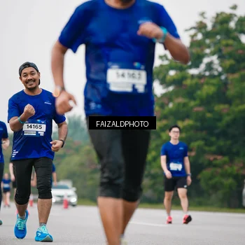 Runner Photo 7418109