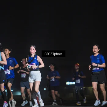 Runner Photo 7418132