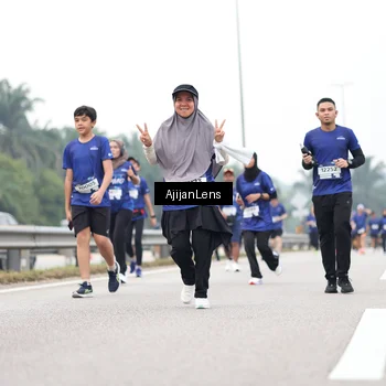 Runner Photo 7418150