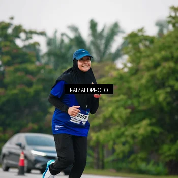 Runner Photo 7418171