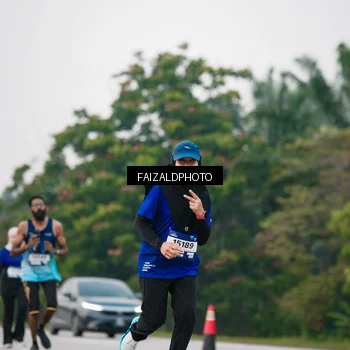 Runner Photo 7418184