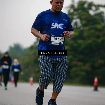 Runner Photo 7418187